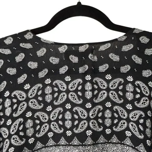 Selga one size black & white paisley tassel ruana open front - Picture 6 of 12